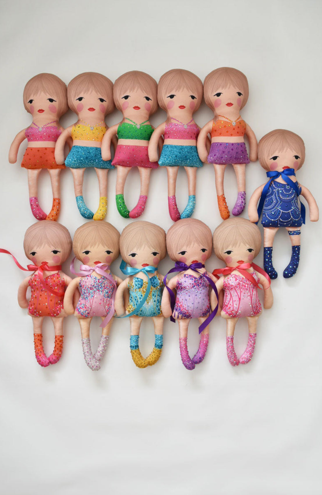 the unstuffed 1989 doll in pink and orange