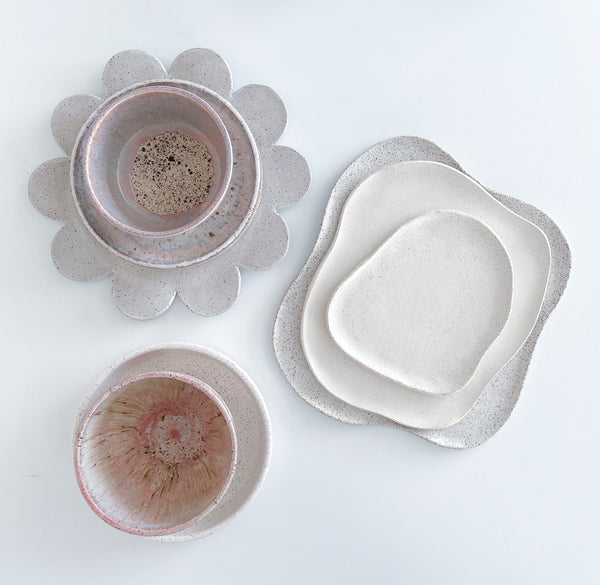 pebble plate dinnerware set in white speckle