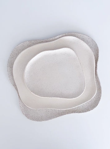 pebble plate dinnerware set in white speckle